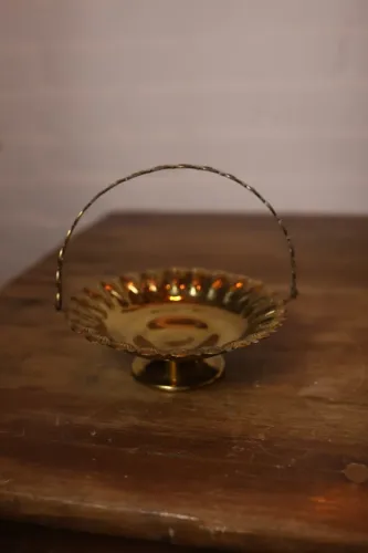 cestinha latão perfeita trabalhada metal decoração anos 80 antigo antiquario arte manual
