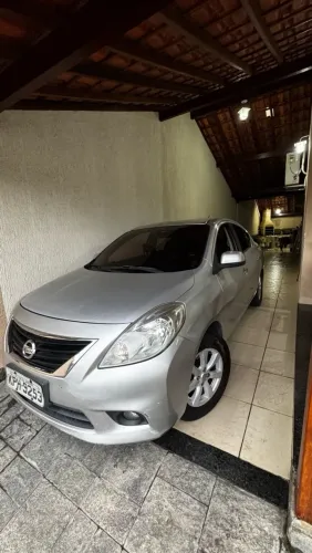 Nissan Versa SL 1.6 16V Flex Fuel 4P Mec. 2013