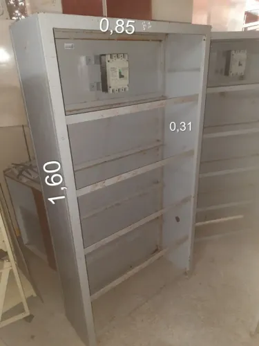 Gabinete de Bateria Estacionária Fechado 1.60x0,80x0,31