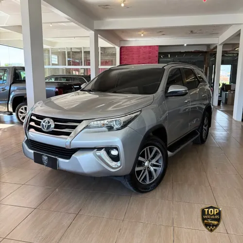 Toyota Hilux SW4 SRX 4X4 2.8 TDI 16V Dies. Aut. 2018