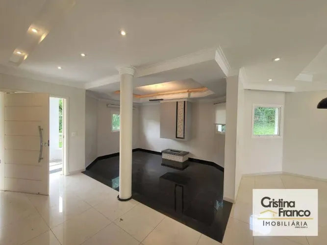 Casa com 6 dormitórios para alugar, 882 m² por R$ 12.000/mês - Condomínio Monte Belo - Sal