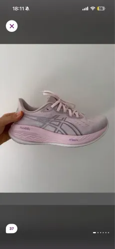 Tênis asics
