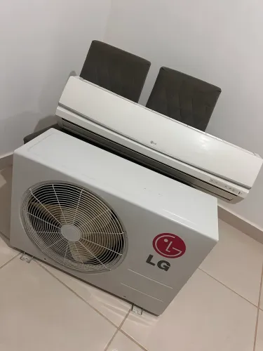 Ar condicionado convencional 24.000 BTU LG