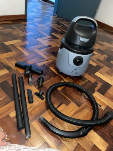 Aspirador de pó Electrolux 220v
