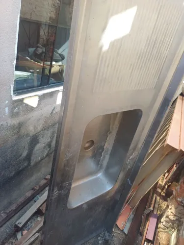 Vendo esses dois tanque de lavar roupas por 150 0s dois e essa pia de inox por 200