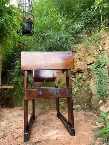 Carteira escolar antiga