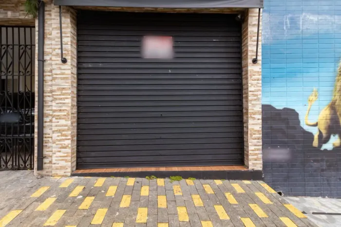Loja na Rua Paulino Cursi, 200 16 m²