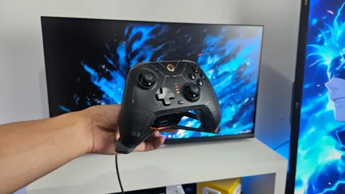 Controle gamer Gamesir Cyclone com DOCK e sem fio
