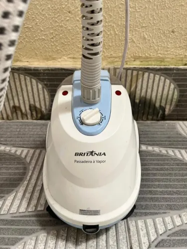 Passadeira a Vapor Britânia
