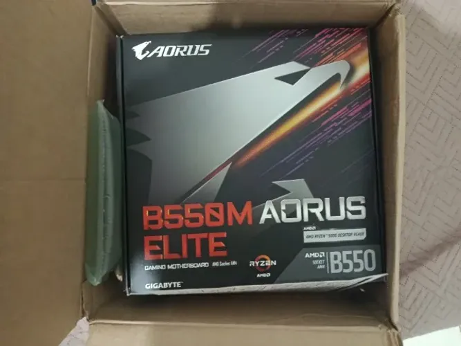 Placa mãe Asus b550m Aorus Elite