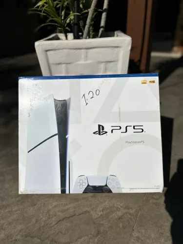 PlayStation 5 (PS5) - Novo na Caixa, Versão com mídia física