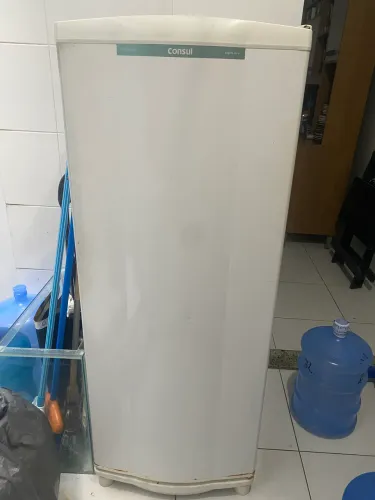 Vende se Geladeira