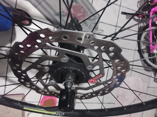 Rodas aro 29 com cubos shimano pneus finos