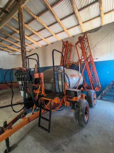 Pulverizador Jacto Coral 2000
