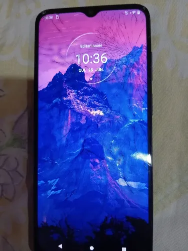 Celular moto e22