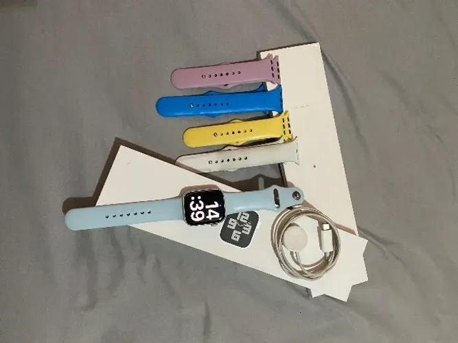 Relógio Apple Watch SE 2 44 mm GPS + 5 PULSEIRAS