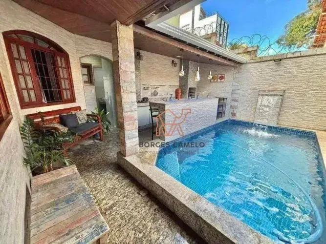 Casa com 3 quartos à venda, 360 m² por R$ 950.000,00 - São João Batista (Venda Nova) - Bel