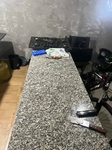 Mesa de granito