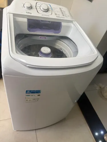 VENDO LAVADORA 12 KG ELECTROLUX LAC12 110V SEMI NOVA PERFEITA CONDIÇÕES DE USO