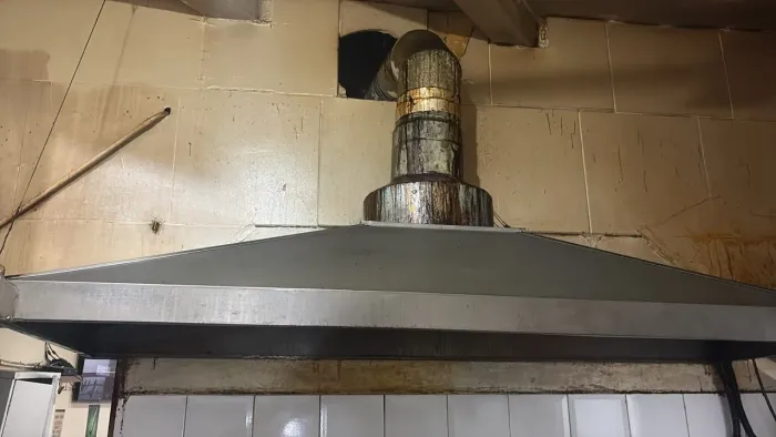 Técnico em limpeza de coifas e fogao
