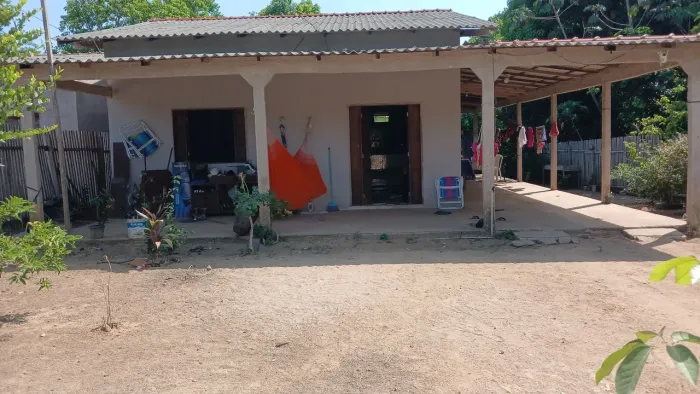 Vendo ou troco casa