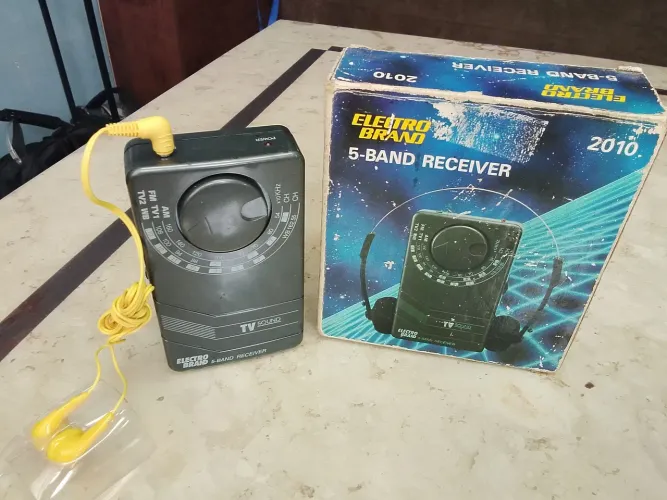 Rádio Am FM e TV  a pilhas Electeo Brand 5-Band Receiver -Vintage 