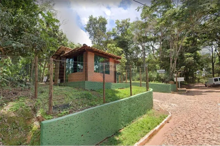 Terreno de 1600 m² no Condomínio Ecoville2 em Macacos com Abastecimento de Água pela COPAS