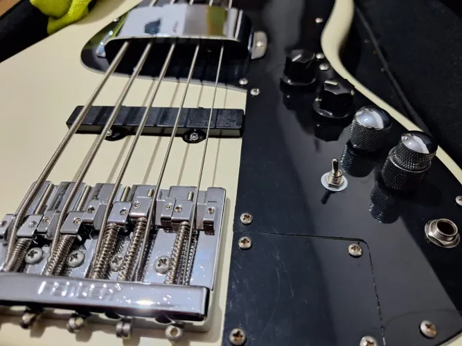 Baixo Fender Marcus Miller