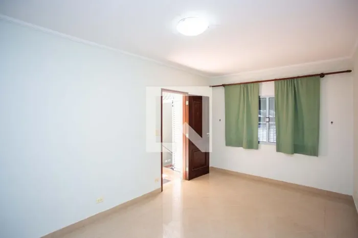 Casa à Venda - Centro, 5 Quartos, 249 m2