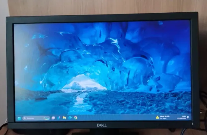Monitor Dell 22? Full HD - Excelente para Trabalho e Estudos