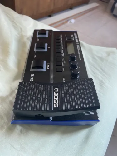 Pedaleira Boss GT 1