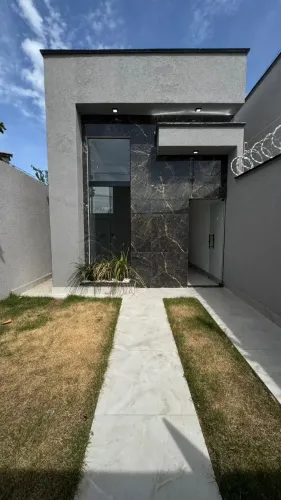 Casa 2 Quartos - Parque Tremendão