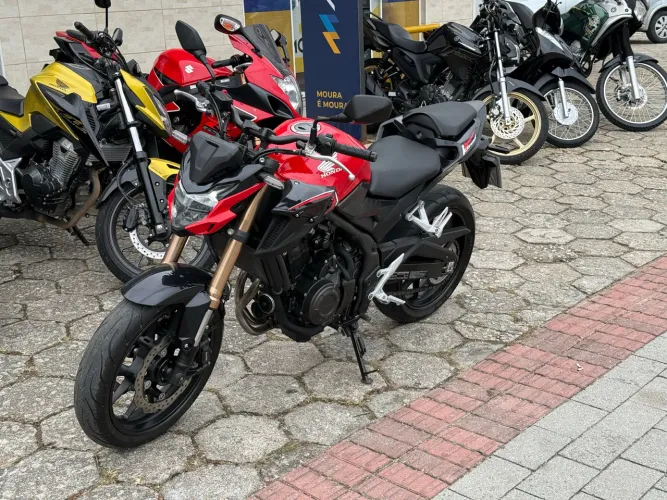 Honda CB500F 2023