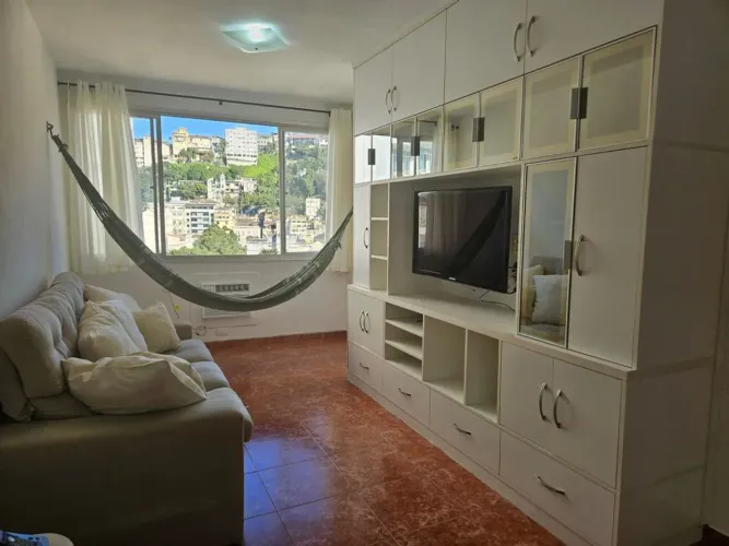 Lapa | Flat com serviços | Quarto e Sala | 1 Vaga | R$ 430.000