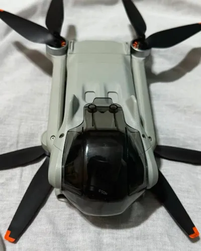 Drone DJI Mini 3 Fly More Combo