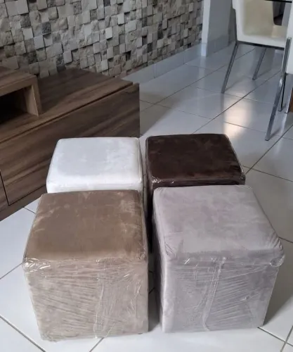 Puff novo aveludado