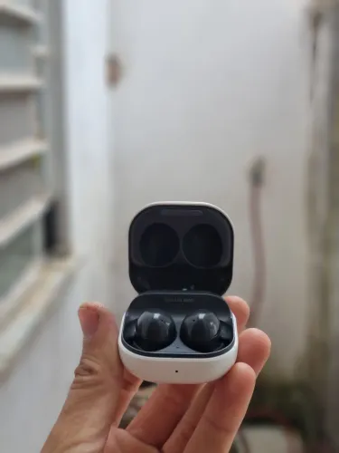 Samsung Galaxy buds 2