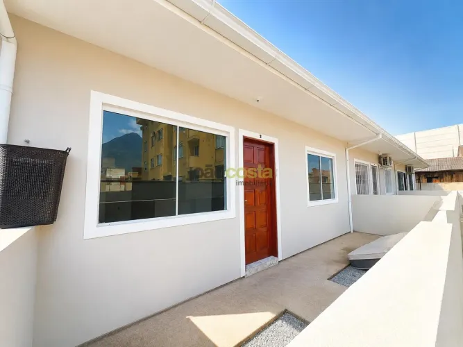 Casa para Alugar em Guarda do Cubatão, Palhoça - 2 Dormitórios
