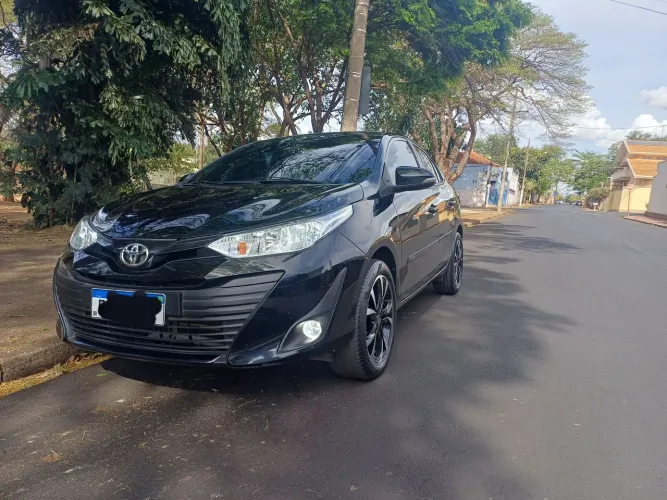 Toyota Yaris XL Sedan 1.5 Flex 16V 4P Aut. 2019