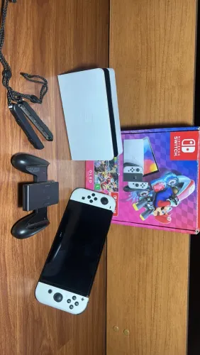 Nintendo Switch + Jogos + Acessórios