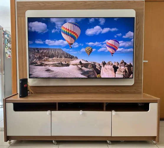 Painel com rack