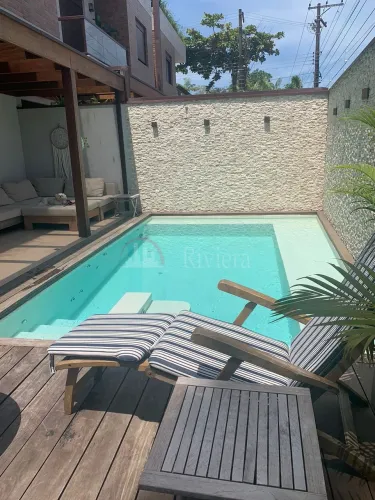 Casa a Venda em Juquehy, Condomínio Fechado a 50 Metros da Praia em São Sebastião/SP