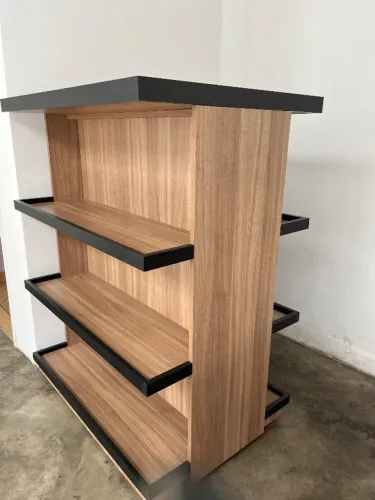 Expositor de mercado altura 134 cm - largura 104 cm - 75 cm de profundidade 