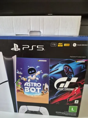 Vendo PS5 edição digital novíssimo  com controle  e 2 jogos