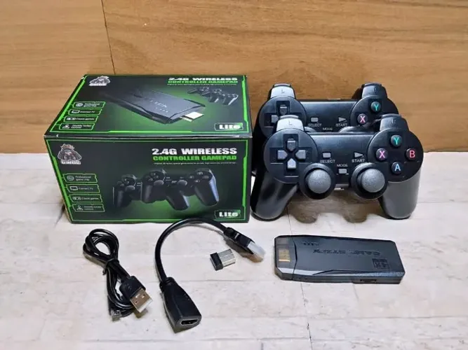 Videogame retrô com 20 mil jogos e 2 controles