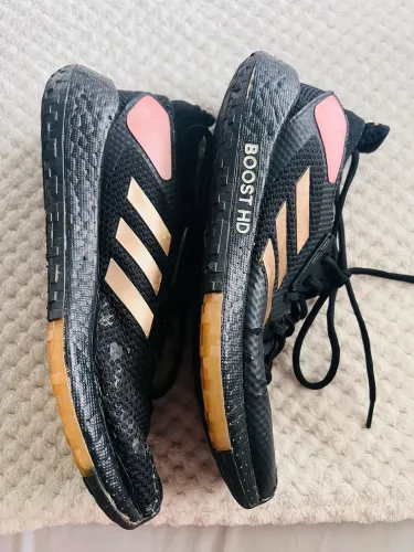 Tênis adidas Pulseboost HD preto