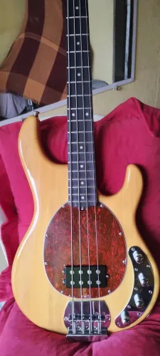 Baixo Tagima classic série TBM4 