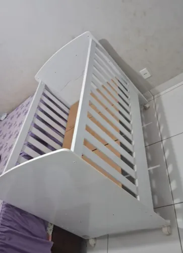 Berço semi novo,montagem+entrega grátis