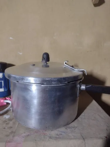 Vendo Essa Panela de Pressão Industrial 10 L