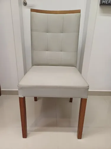 Vende se jogo de cadeiras para mesa de jantar